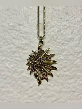 Vintage Gold-Tone Sunburst Pendant Necklace with Pink and White Crystal Accents